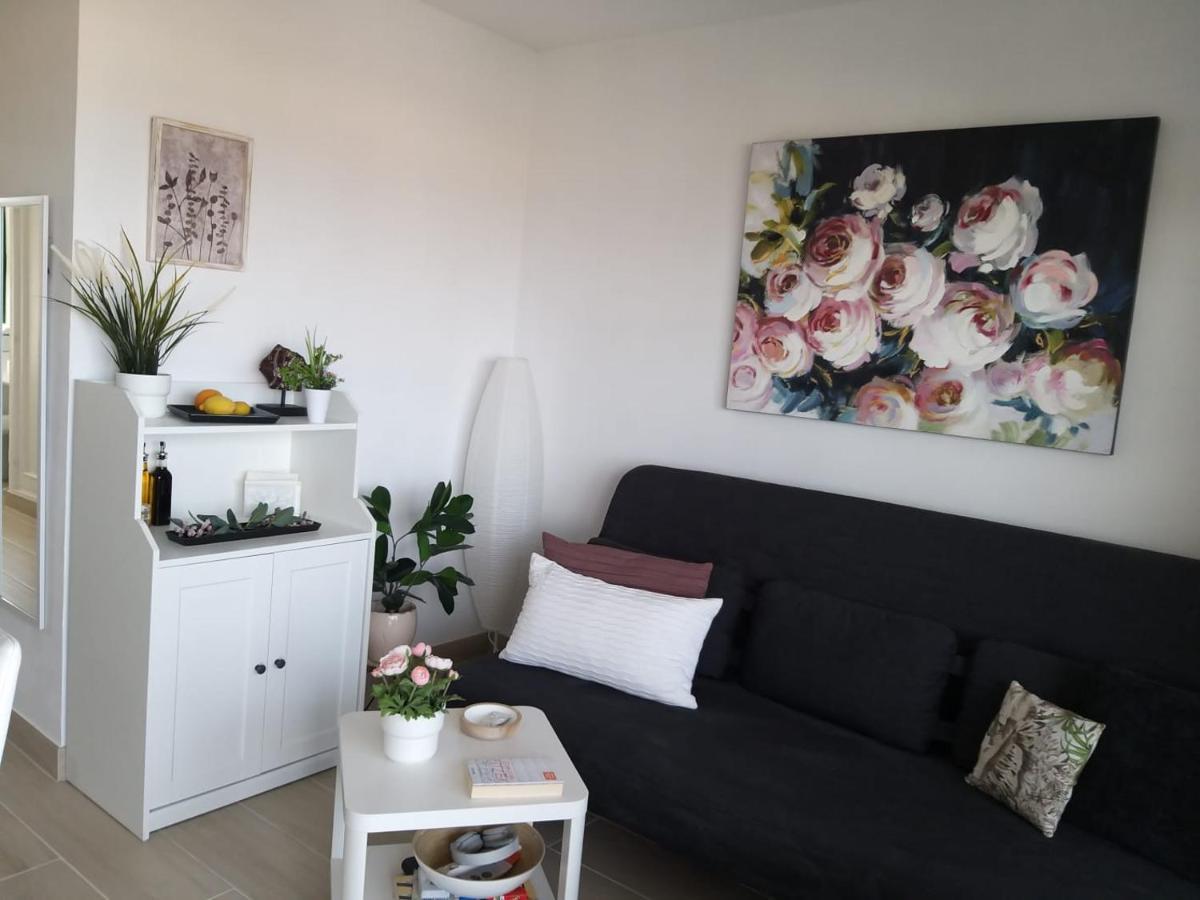 Neu Renoviertes, Huebsches Und Gemuetliches Appartement Mit Balkon Und Meerblick Коста-де-Антигуа Экстерьер фото