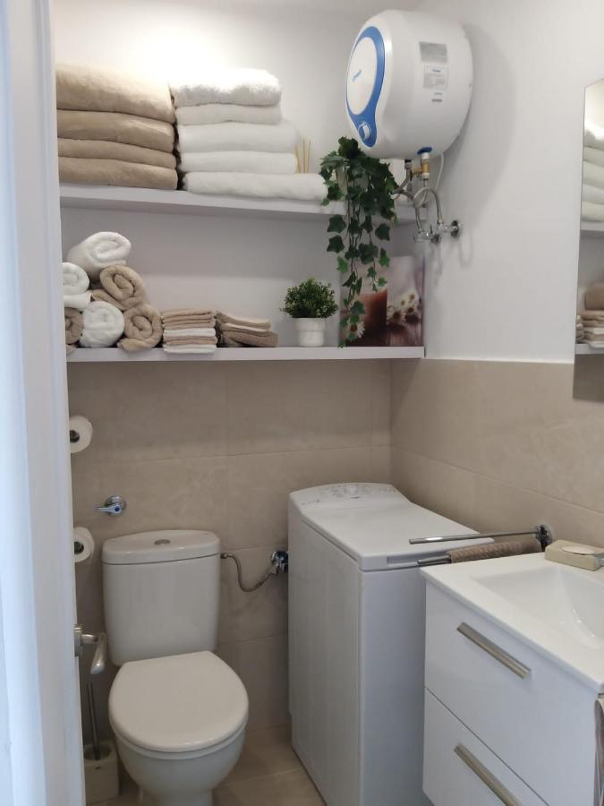 Neu Renoviertes, Huebsches Und Gemuetliches Appartement Mit Balkon Und Meerblick Коста-де-Антигуа Экстерьер фото